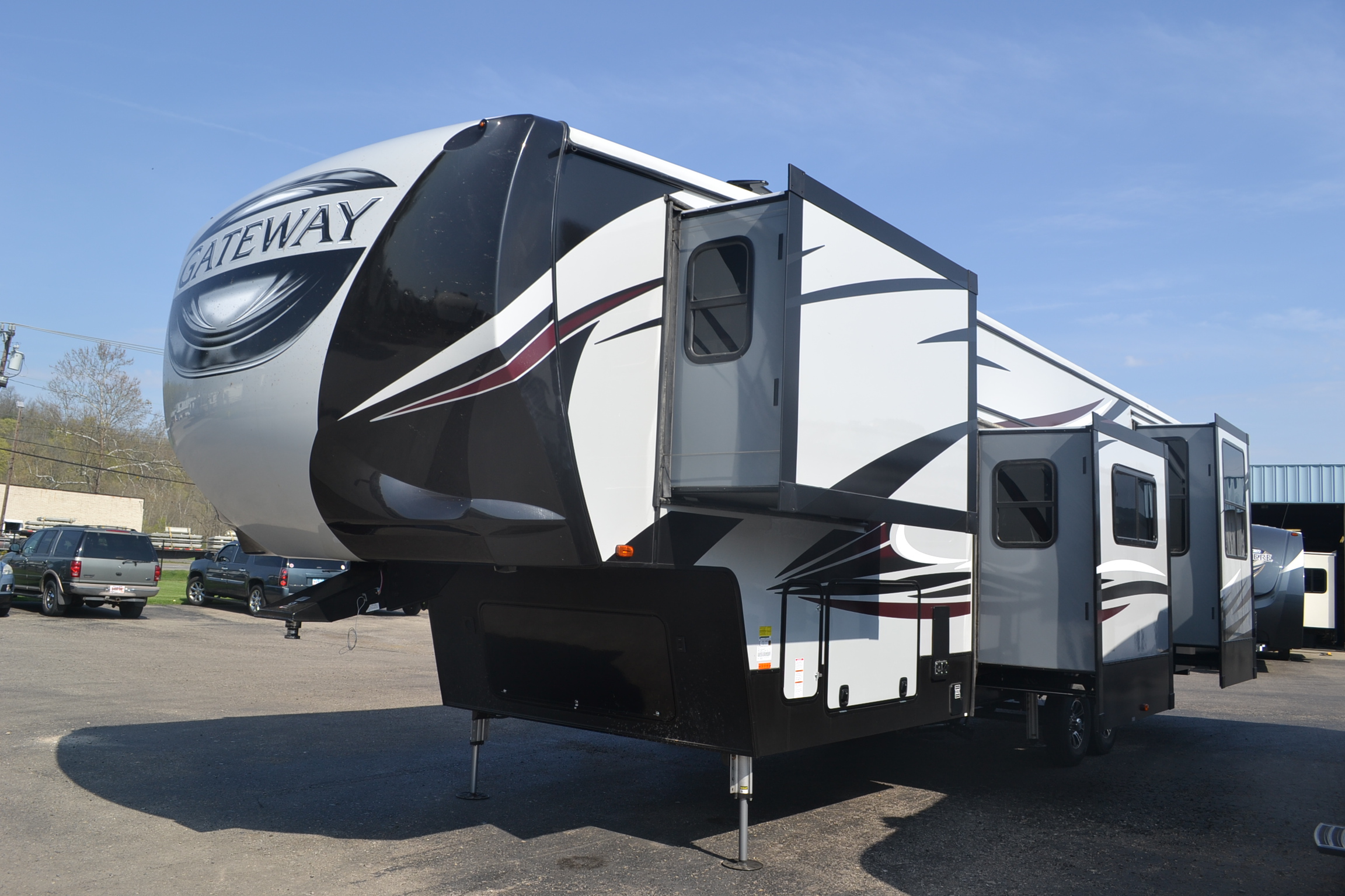 2018 Gateway 3712RDMB Fifth Wheel by Heartland On Sale (RVN10388)