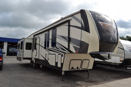 Rebh Fifth Wheel Photo Rebh Fifth Wheel Photo