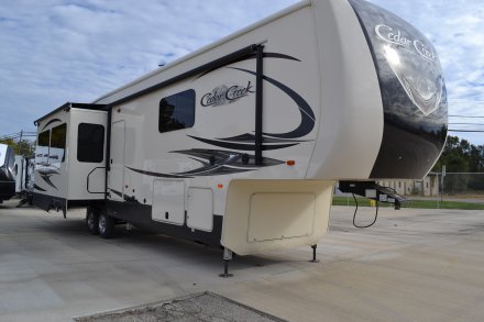 5Th Wheel Campers >> 5th Wheel Campers By Forest River At Wholesale 5Th Wheel Campers >> 5th Wheel Campers By Forest River At Wholesale