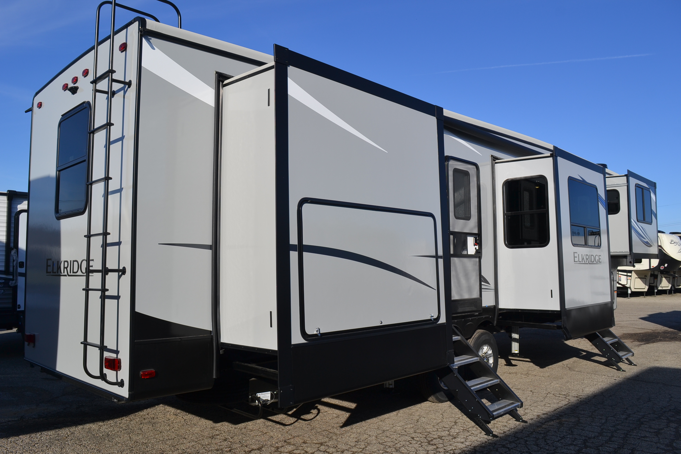 2020 Elkridge 38FLIK Fifth Wheel by Heartland On Sale (RVN15667)