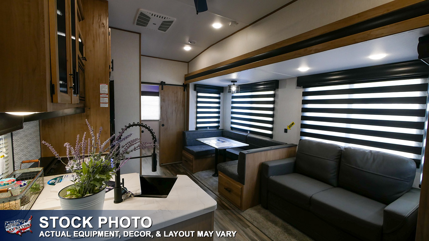 2024 Arctic Wolf 321BH Fifth Wheel by Forest River On Sale (RVN21174)