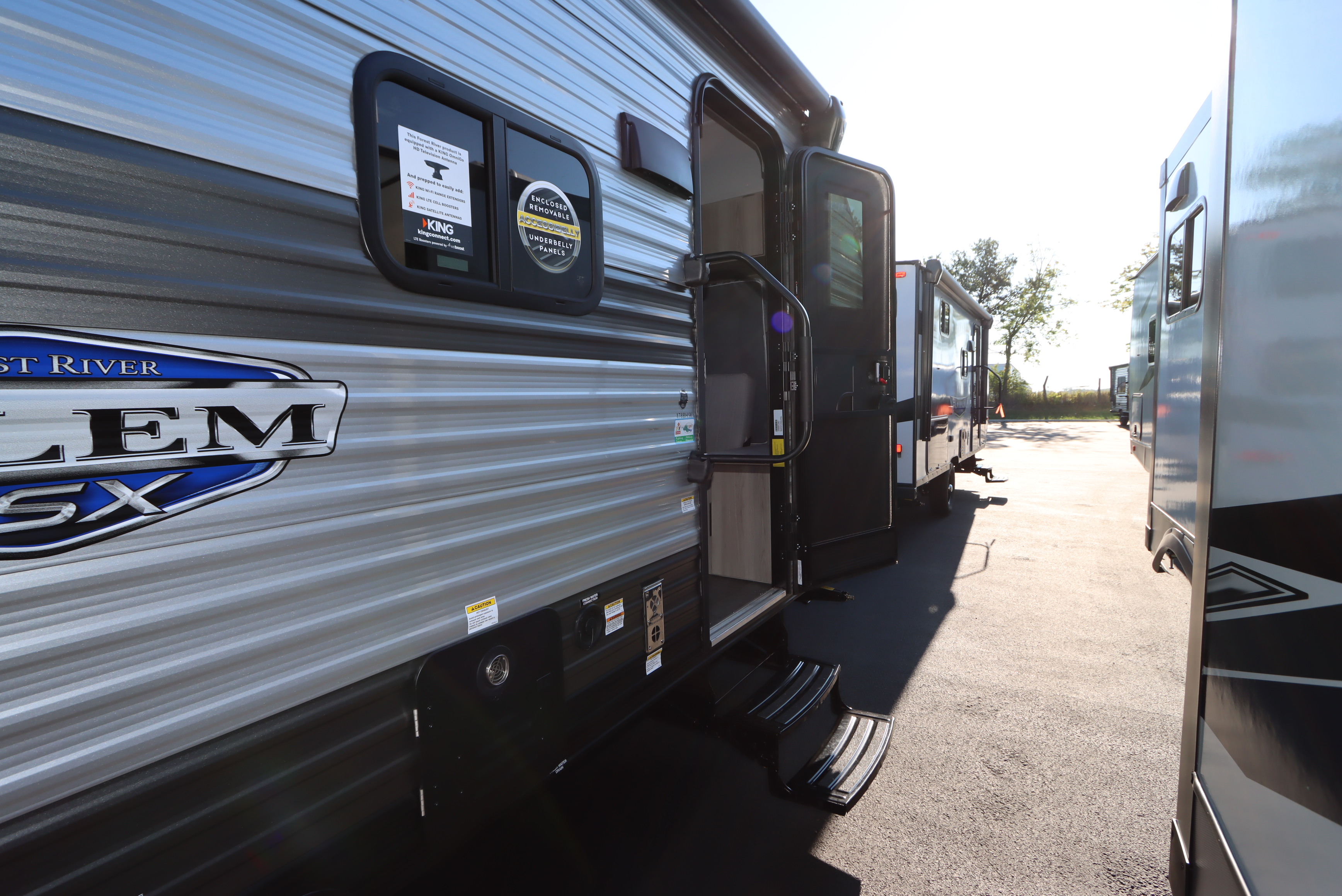 2024 Salem FSX 178BHSK Travel Trailer by Forest River On Sale (RVN26119)