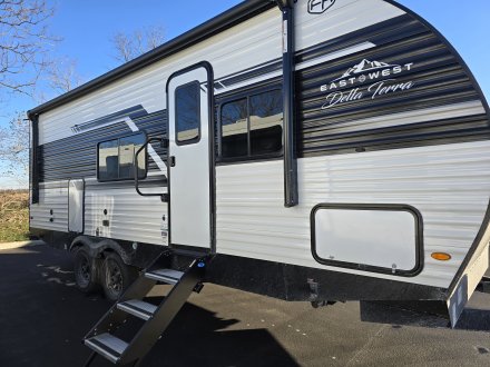 Della Terra & Della Terra LE Travel Trailers by East to West