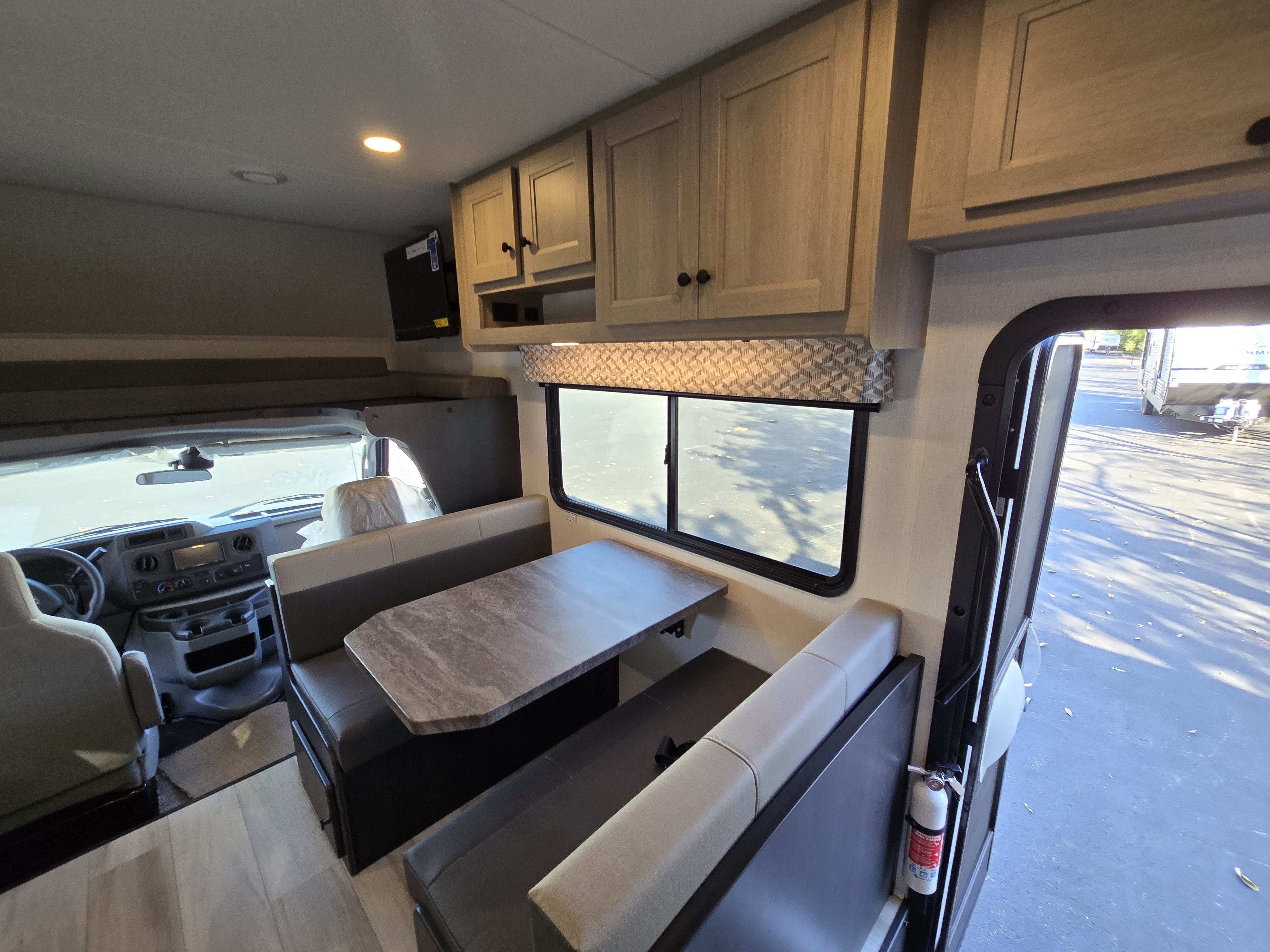 2026 Sunseeker LE 3250DSLE Class C Motorhome by Forest River On Sale ...
