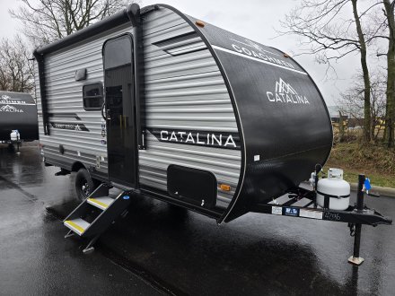 2026 Coachmen Catalina Summit 164bhx