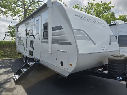 2027 North Trail 220MB Travel Trailer Link to Photo 852212