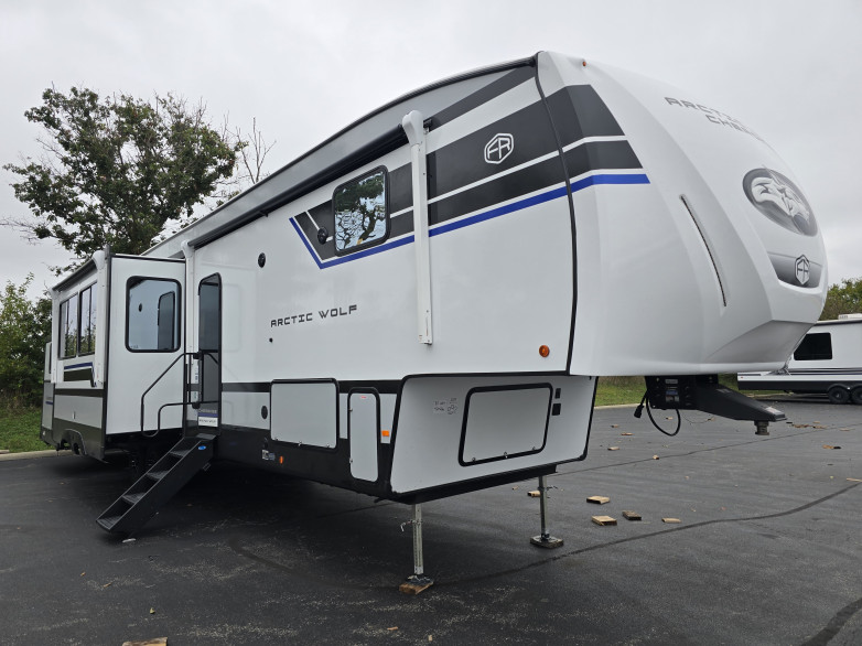 2027 Arctic Wolf 37LOFT Fifth Wheel