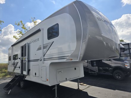 2027 Sundance XLT 24ML Fifth Wheel Link to Photo 874338