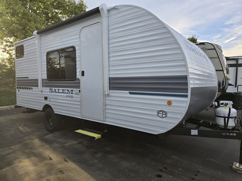 2027 Salem FSX LE 174DBLE Travel Trailer