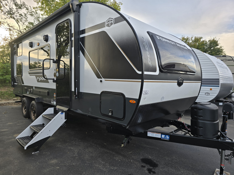2027 R-Pod 200 Travel Trailer