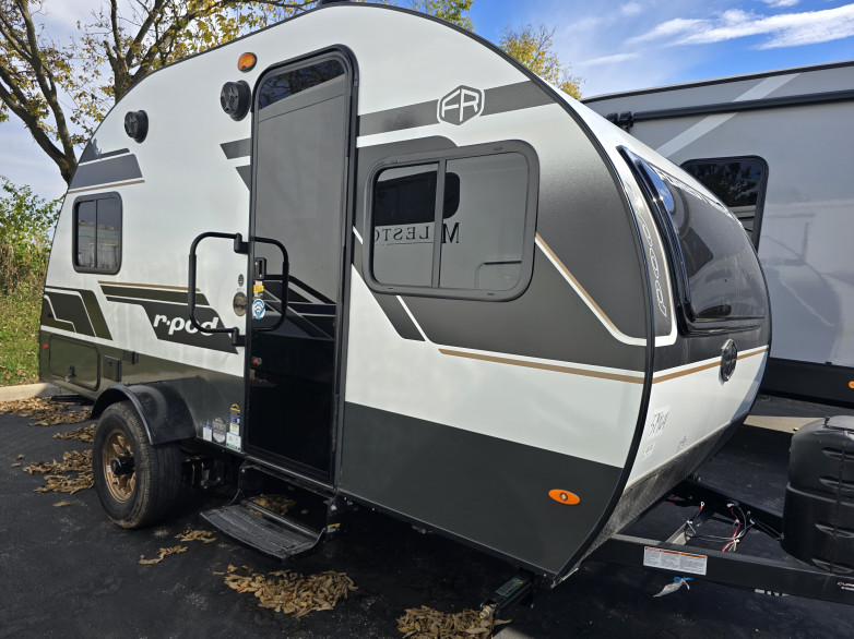 2027 R-Pod 171 Travel Trailer